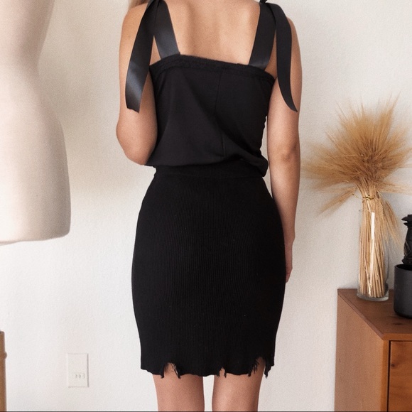 SOLD ❌ HANDMADE LACE TRIMMED RIBBON TIED TOP - Picture 4 of 6